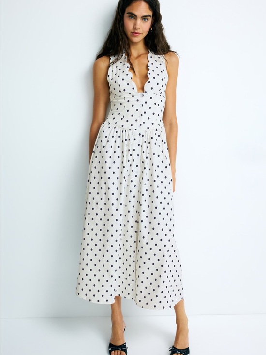 WeWoreWhat Dresses & Skirts - WEWOREWHAT Polka Dot Scallop Midi Dress in White and Black size L